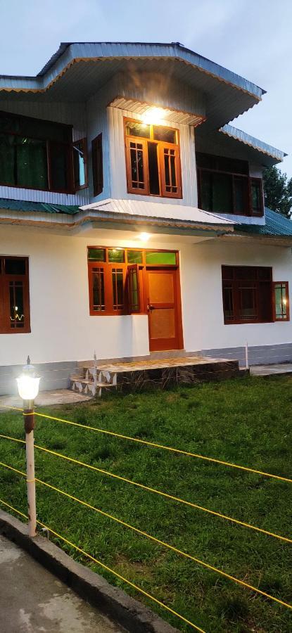 Dream River Resort Pahalgām Kültér fotó