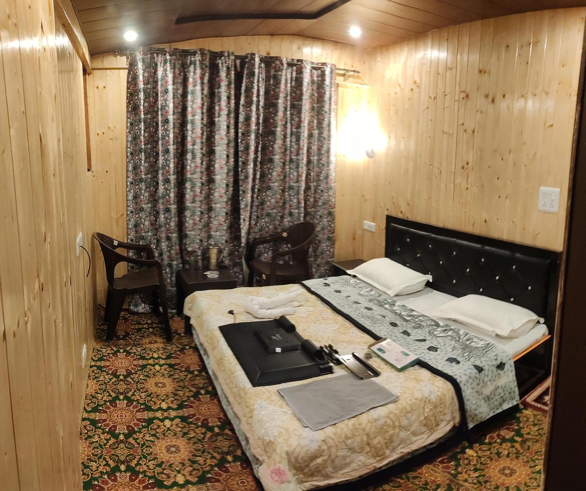 Dream River Resort Pahalgām Kültér fotó