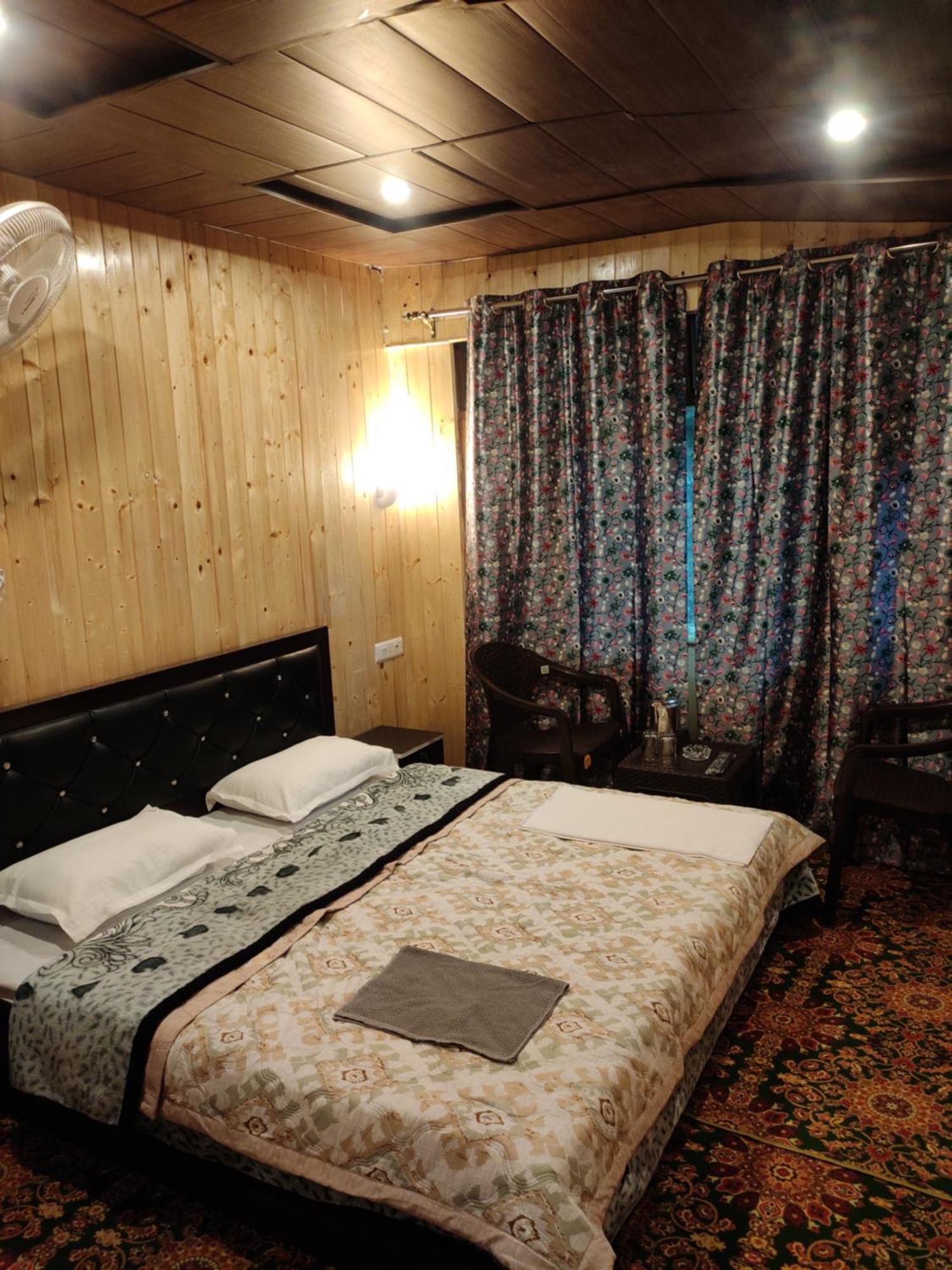 Dream River Resort Pahalgām Kültér fotó